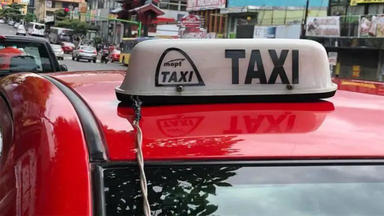 Plan Underway Allows Tico Taxi Drivers to Place Advertising for Generating Additional Income