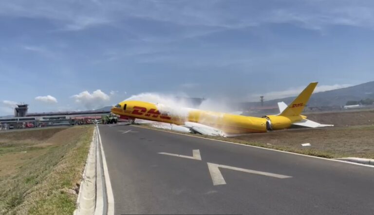 AFP: Cargo plane breaks in two during emergency landing in Costa Rica