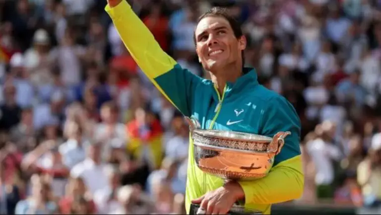 The Case of Rafael Nadal: What Is the Mueller-Weiss Syndrome?￼