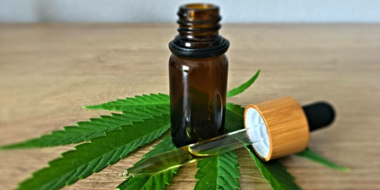 What is CBD and What Responses Does it Produce in Humans?