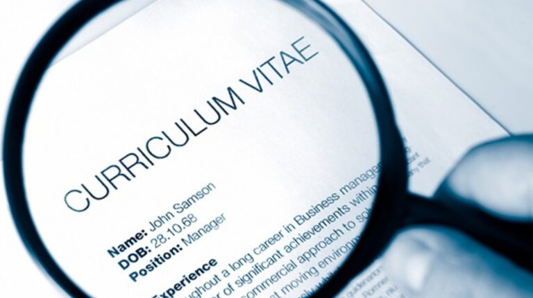 7 Common Mistakes to Avoid When Writing Your CV