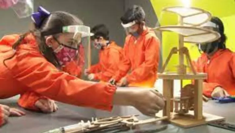 Sala STEAM, Seeks to Bring Young People to the Careers of the Future in Costa Rica