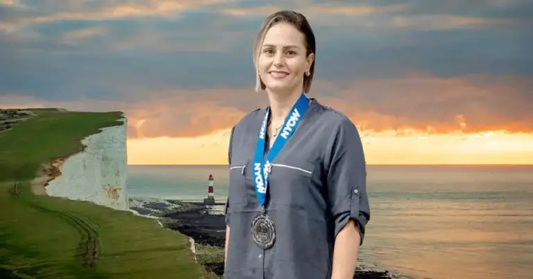 Rocío Mora is the First Costa Rican to Cross the English Channel and Complete the Triple Crown
