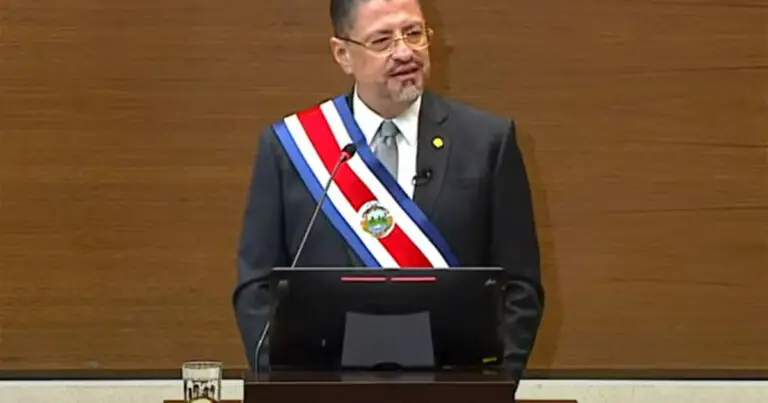 President Chaves Reiterates His Opposition to Mandatory Anticovid Vaccination in Costa Rica