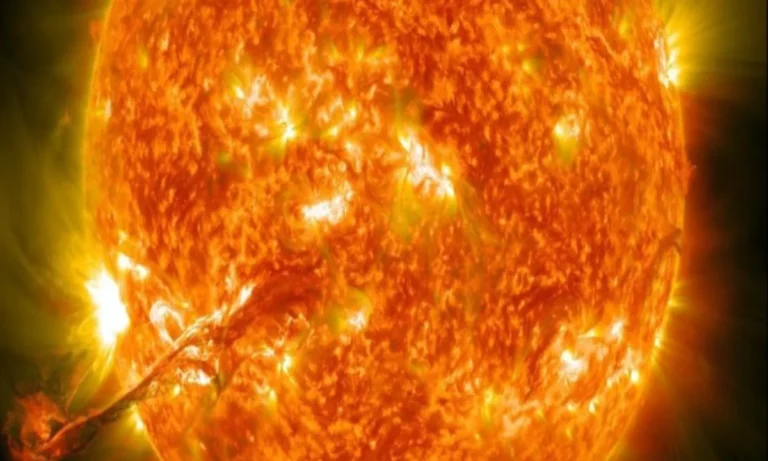 Our Days Are Numbered: This Will Happen to Earth When the Sun Explodes
