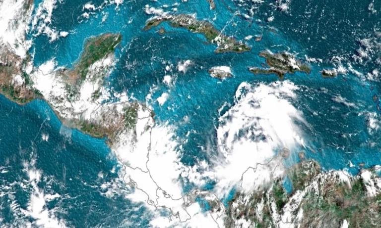 Central America Prepares for the Threat of Tropical Cyclone Julia