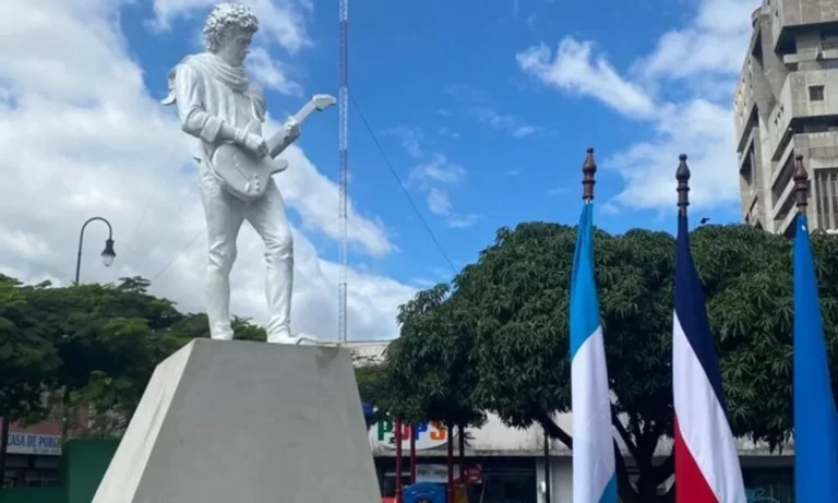 Gustavo Cerati Immortalized in Costa Rica