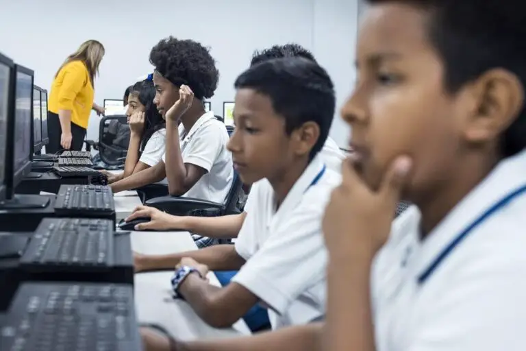 Interactive Learning Revolutionizes Classrooms in Costa Rica