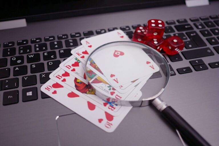 Online and Physical Casinos: Where Do You Have More Chances of Winning?