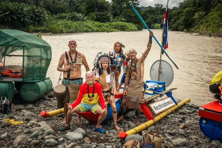 In Details: “Baru River Float” in Dominical Raises Funds For Lifeguards