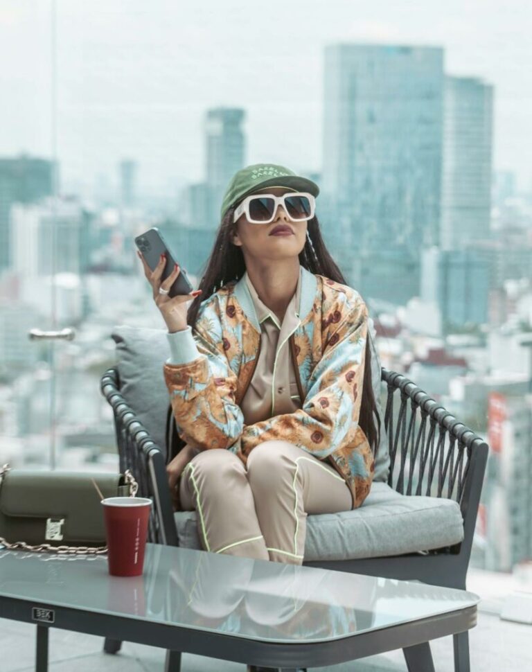 Are Our Mobile Phones Spying on Us? This is the Truth