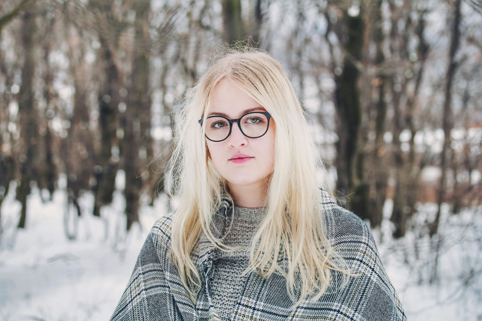 Winter Fashion: Choosing the Right Eyewear for Cold Weather