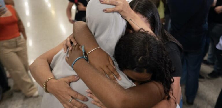 Costa Ricans in the US Speak “With Fear” of Deportations Ordered by Trump