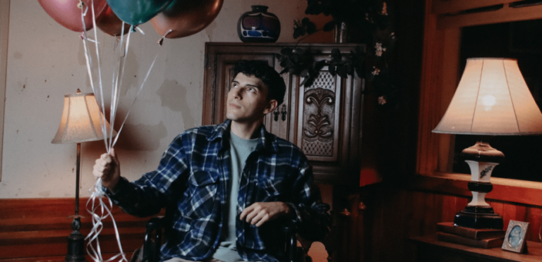 The Drama Of A Young Man With A Disability Returns To the Teatro De La Aduana in San Jose