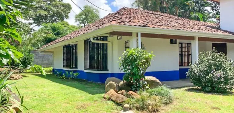 Costa Rica Has a New National Symbol: Adobe and Bahareque Houses