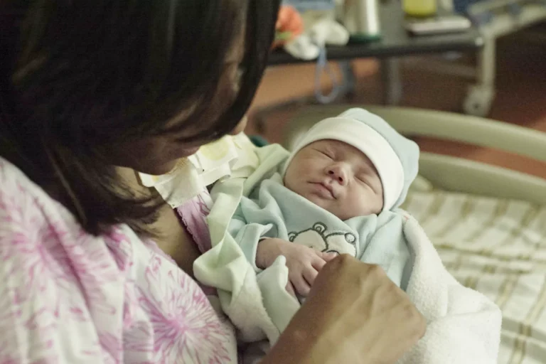 Tips for a Smooth Birth Experience Abroad by Expat Women