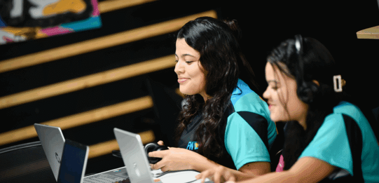Program To Award 60 Software Development Scholarships To Young People In Homeless and Puntarenas