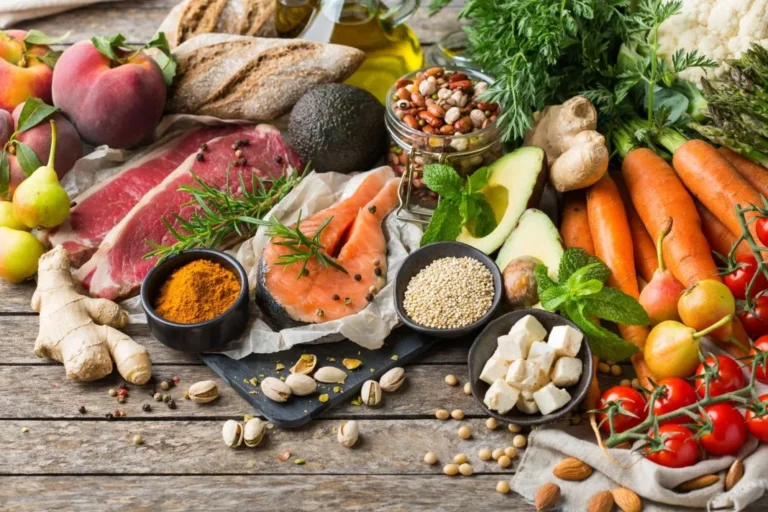 “Let Food Be Your Medicine”: The Ancient Wisdom and Modern Science Behind a Timeless Phrase