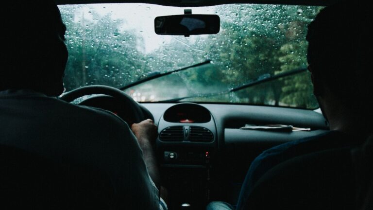 Do You Know How to Interpret Your Vehicle? Key Signs to Avoid Breakdowns During Easter Week Trips