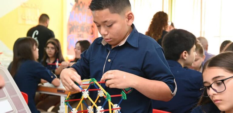 Public School In Cartago Opens The Country’s First “Maker Space” To Nurture Talent In Science And Technology