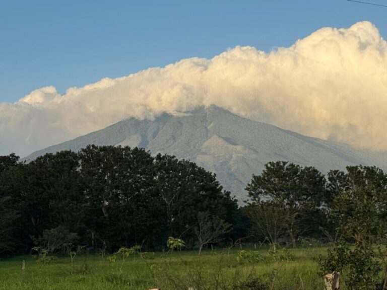 Rincón de la Vieja Volcano Erupted this Holy Thursday